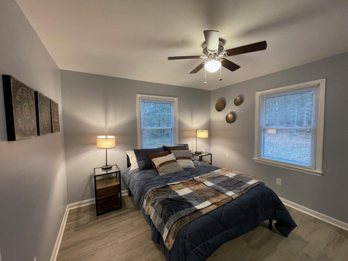 Remodeled Cottage With Sunroom Manchester Exterior foto